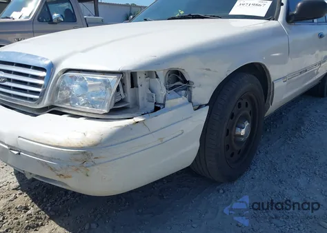 2010 Ford Crown Victoria Police/Police Interceptor z USA, uszkodzony, nr VIN 2FABP7BV4AX142382